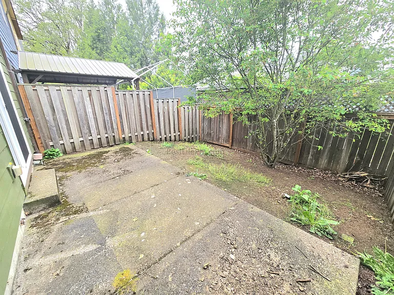 17923 Niks Dr — Photo 38