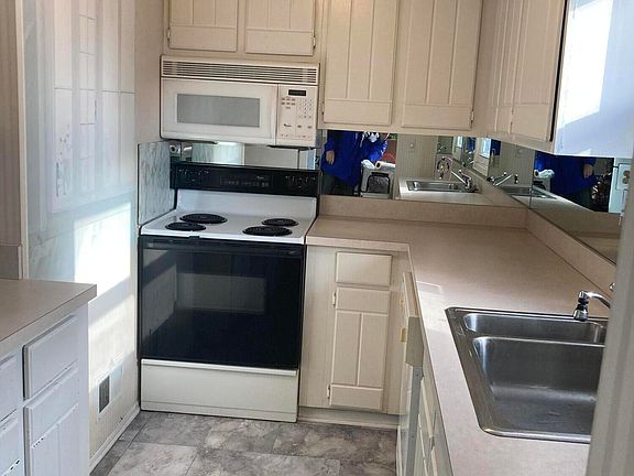 4th image of 5065 Crooks Rd APT 49