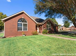 12024 Shark Ln, Farmington, AR 72730