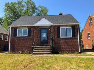 13520 Bellaire Rd, Cleveland, OH 44135
