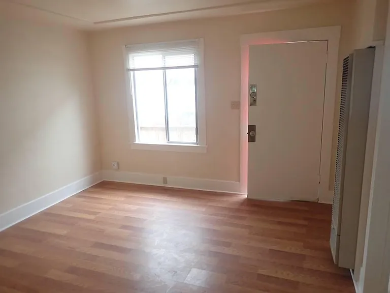 1506 Buena Vista Ave #F — Photo 11