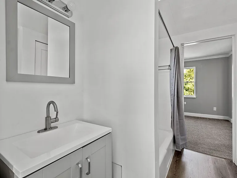 1744 Highland Ave — Photo 12