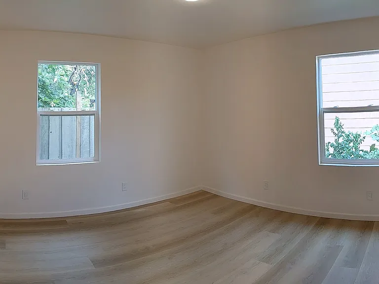 442 Harlan St — Photo 9