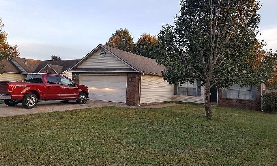 1st image of 105 Northaven St