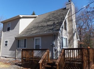 239 Schochs Mill Rd, Blakeslee, PA 18610