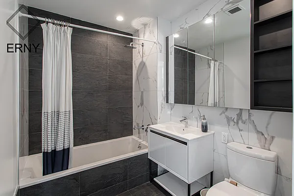 Rented by ERNY LLC | media 25