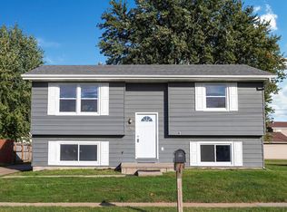 409 N Roche St, Knoxville, IA 50138