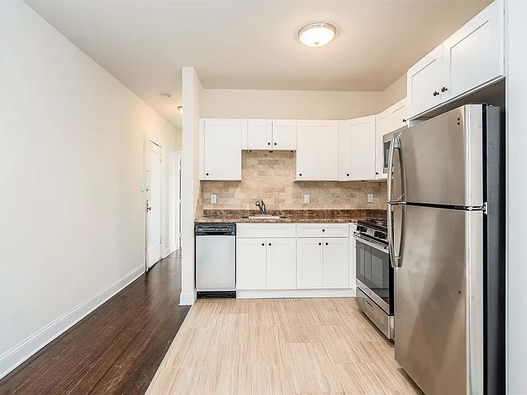 86 Charles St #102 — Photo 2