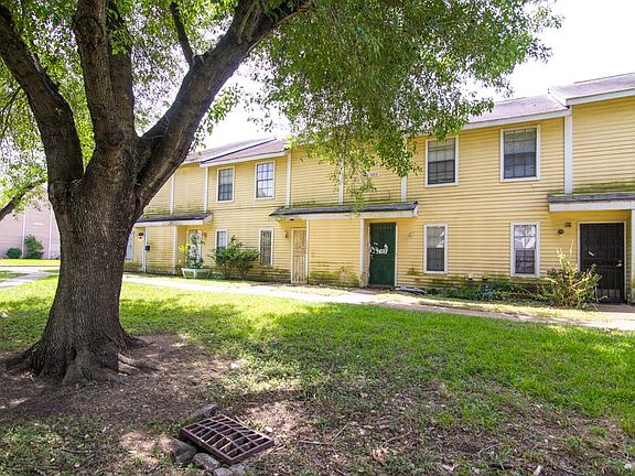 2nd image of 8323 Wilcrest Dr APT 3004