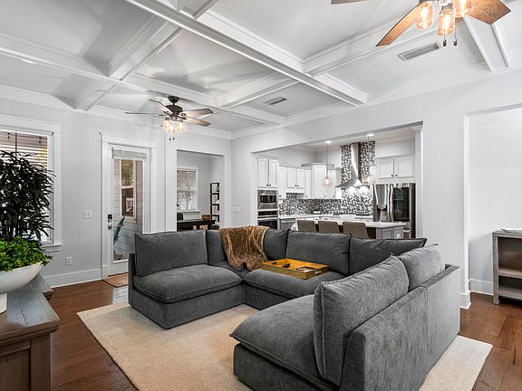 2nd image of 71 Gulfview Cir