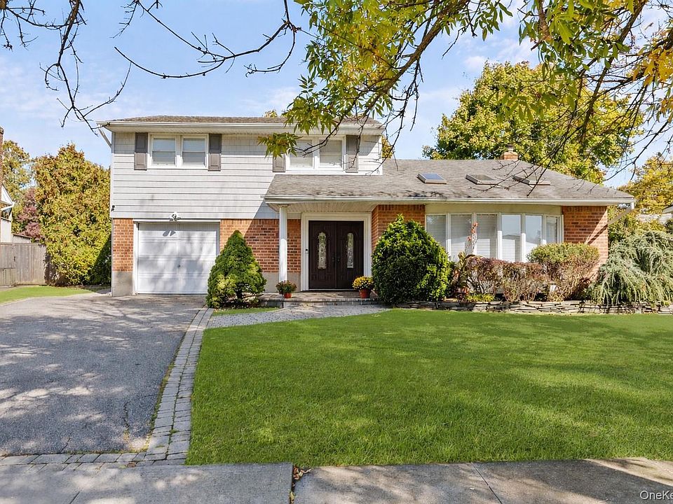 1st image of 7 Rita Lane