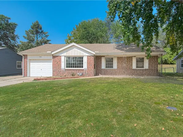 7226 Berger Ave, Kansas City, KS 66111