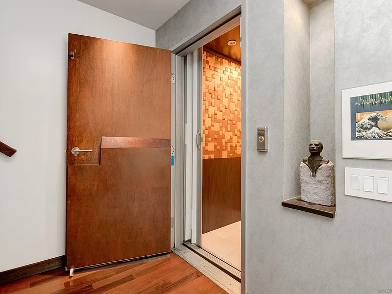 435 Ravina St — Photo 9