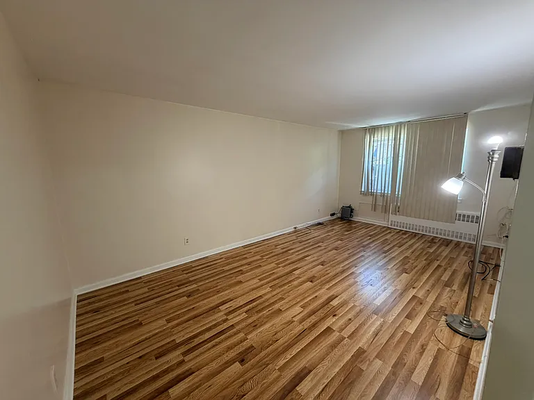 2076 E 63rd St #2 — Photo 4