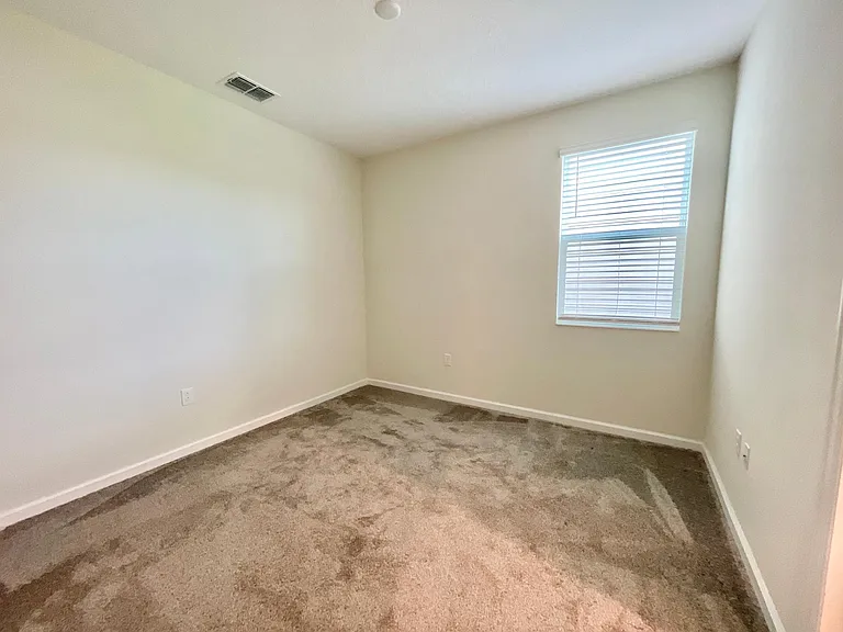 4424 Blackbird St — Photo 9