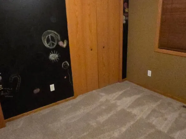 2006 Omega Dr, Shakopee, MN 55379