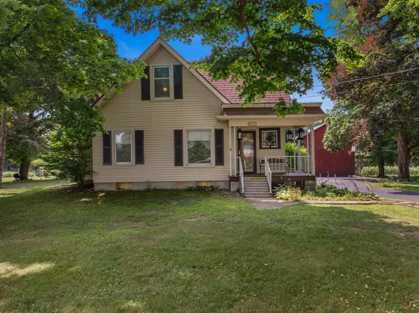 235 E Main St, North Adams, MI 49262