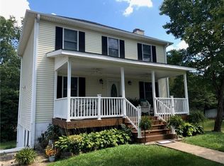 4352 Oak Glen Dr, Winston Salem, NC 27107