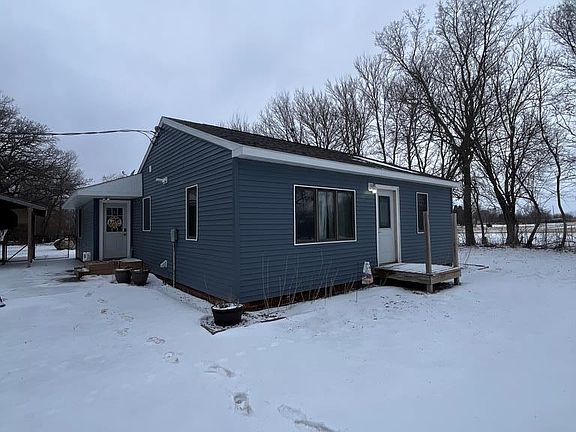 2nd image of 2745 Lone Tree Rd