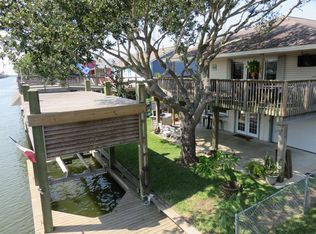 231 Barracuda St, Bayou Vista, TX 77563