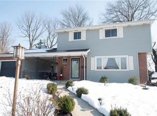 4912 Pine Grove Cir, Allentown, PA 18106