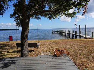 161 Dolphin Cv, Freeport, FL 32439