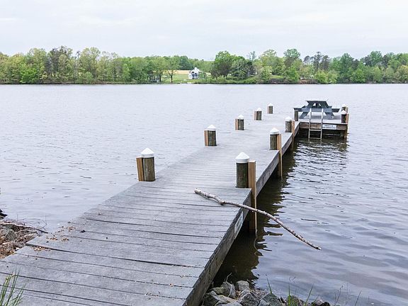 5th image of 14920 Beaver Dam Dr