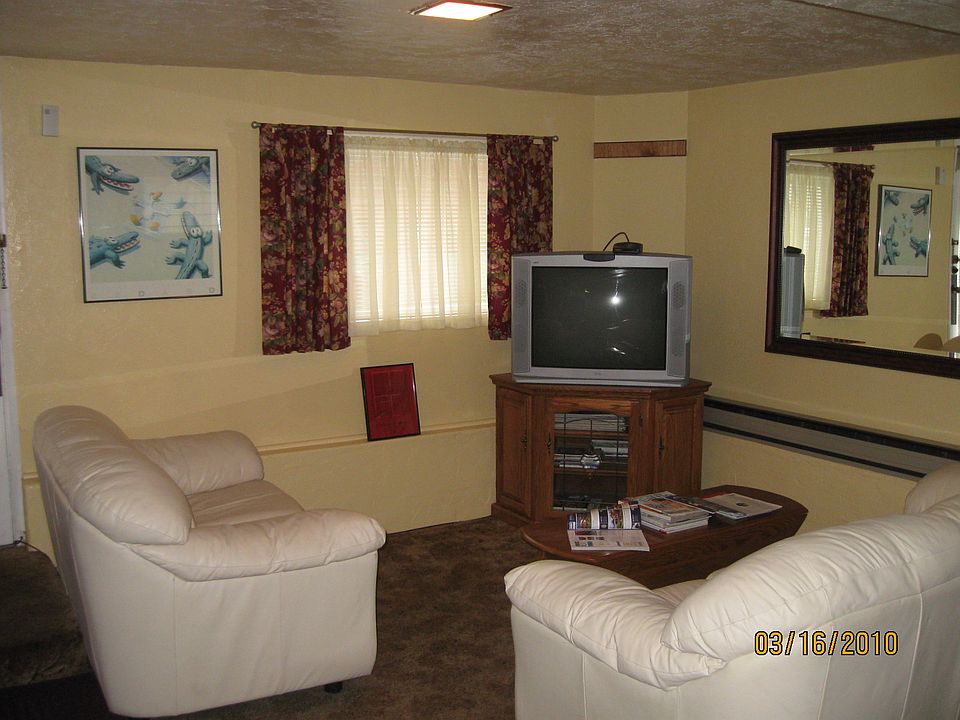 1st image of 6721 1/2 Greenwood Ave N