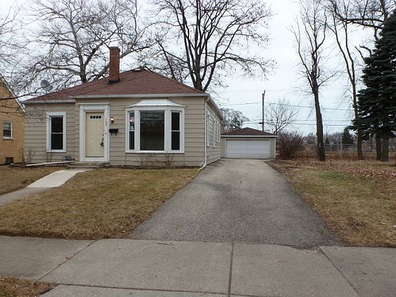 2nd image of 105 N Martin Ave