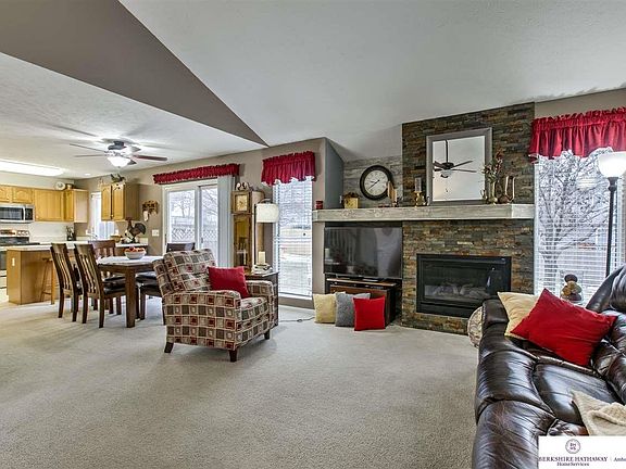 5th image of 14627 Larimore Ave