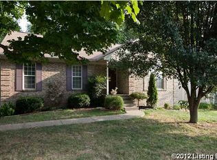10301 Chimney Ridge Ct, Jeffersontown, KY 40299
