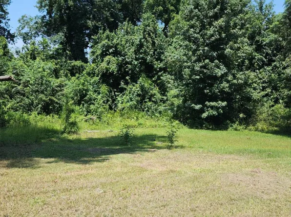 17362 Academy St #17362, Fair Bluff, NC 28439