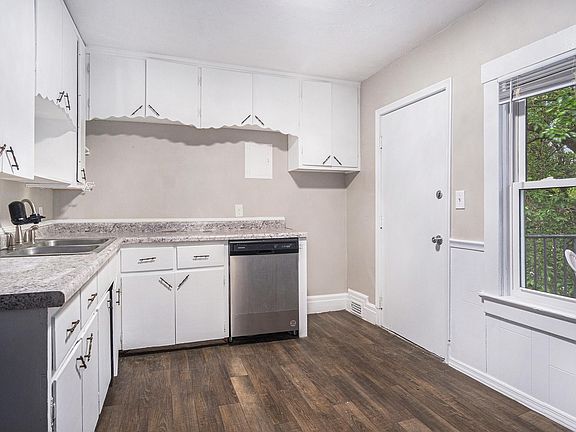 5th image of 219 S 38th Ave #3