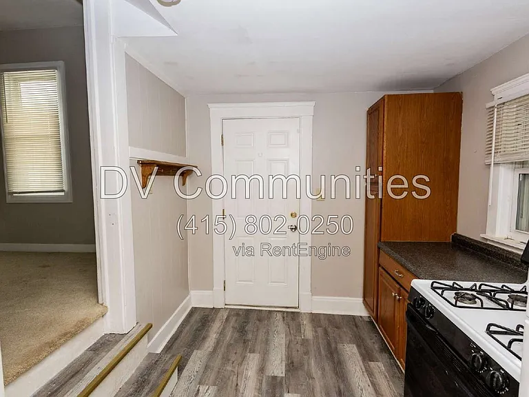 4488 W 149th St — Photo 5