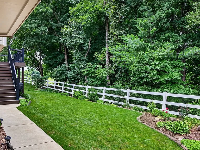 1307 Norwood Hills Dr — Photo 24