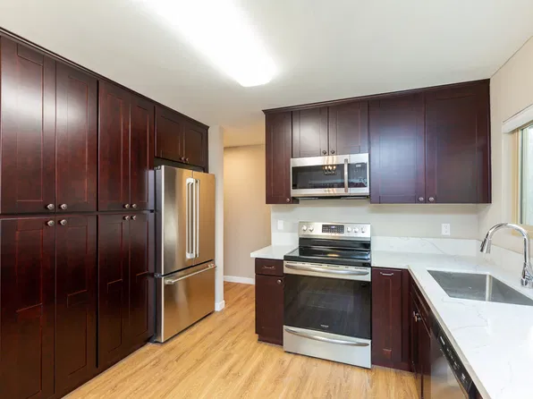 5513 Adobe Falls Rd Unit 5, San Diego, CA 92120