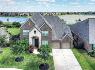 3305 Golden Cypress Ln, Pearland, TX 77584