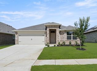 2109 Hickory Ln, Aubrey, TX 76227