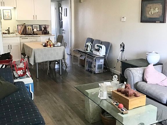 3rd image of 9651 Spyglass Ave Unit 4