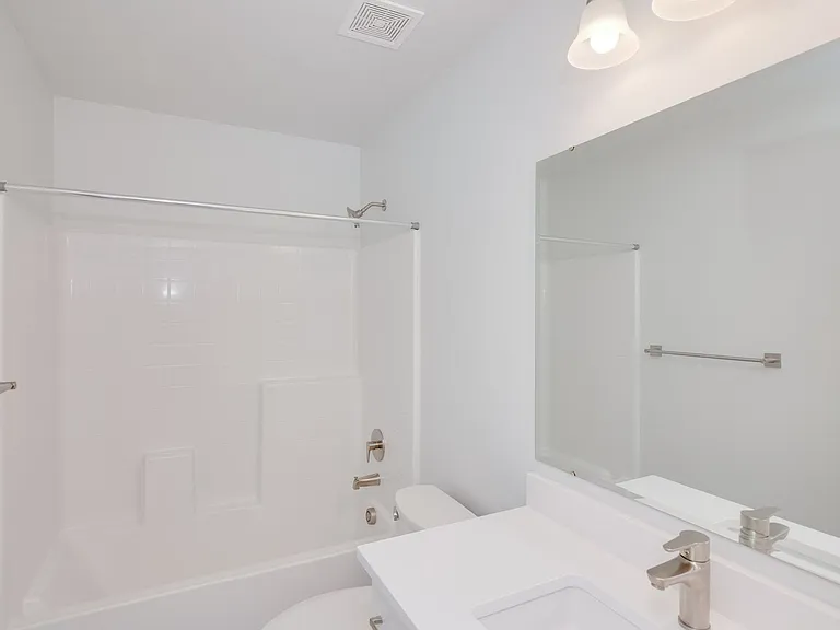 1673 S Arborwood Ln — Photo 12