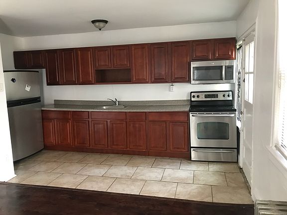 5th image of 5712 Haddington Ln