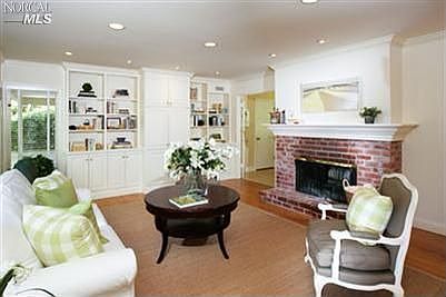 1st image of 14 La Cuesta Dr