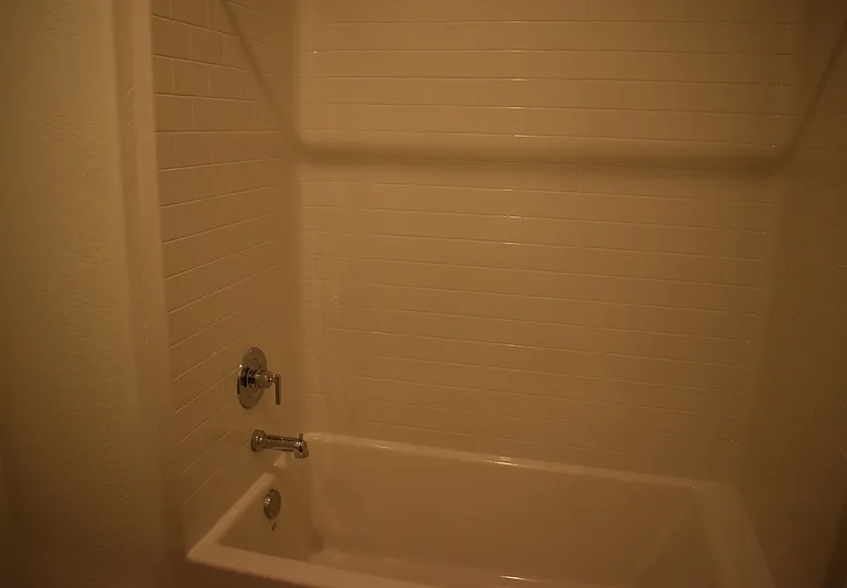 4470 N San Clemente Ave — Photo 25
