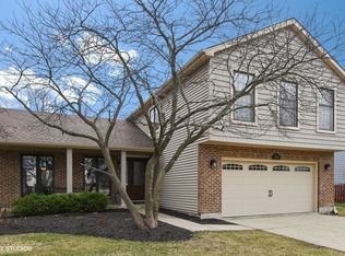 4955 Castaway Ln, Hoffman Estates, IL