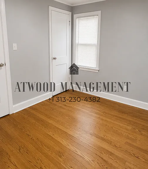 15752 Rutherford St — Photo 3