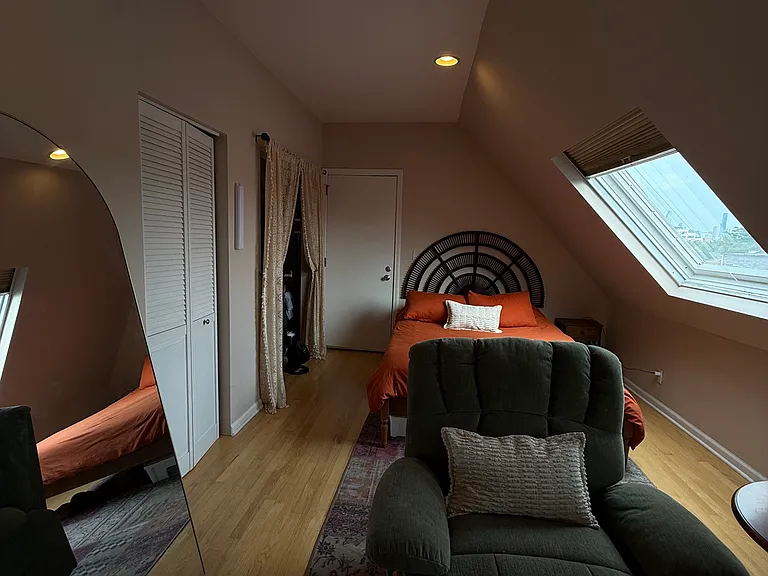 1715 N Honore St #3 — Photo 16