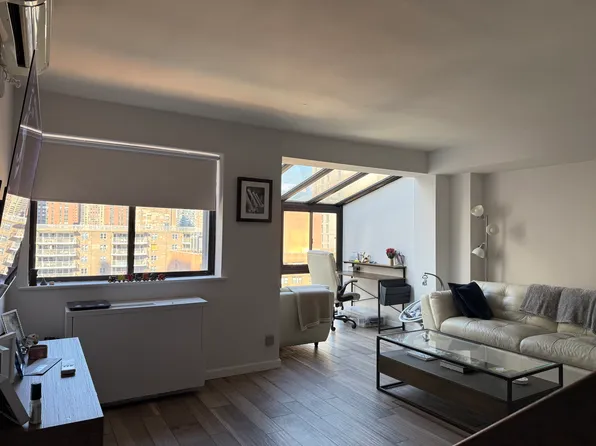 225 East 86th Street image 1 of 9