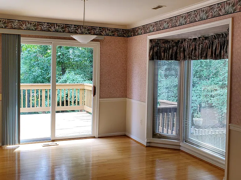9691 Mason Bluff Ct — Photo 4