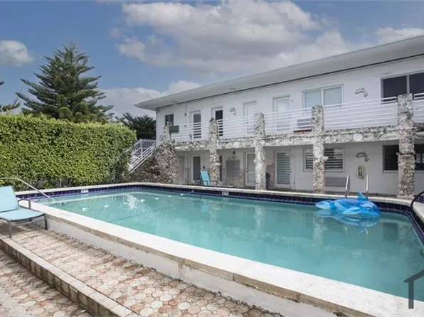 320 85th St APT 8, Miami Beach, FL 33141