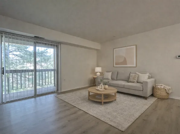 8 Lockhart Cir APT K, Forest Hill, MD 21050